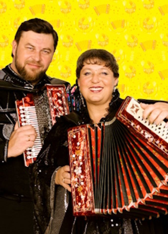 Играй, гармонь!